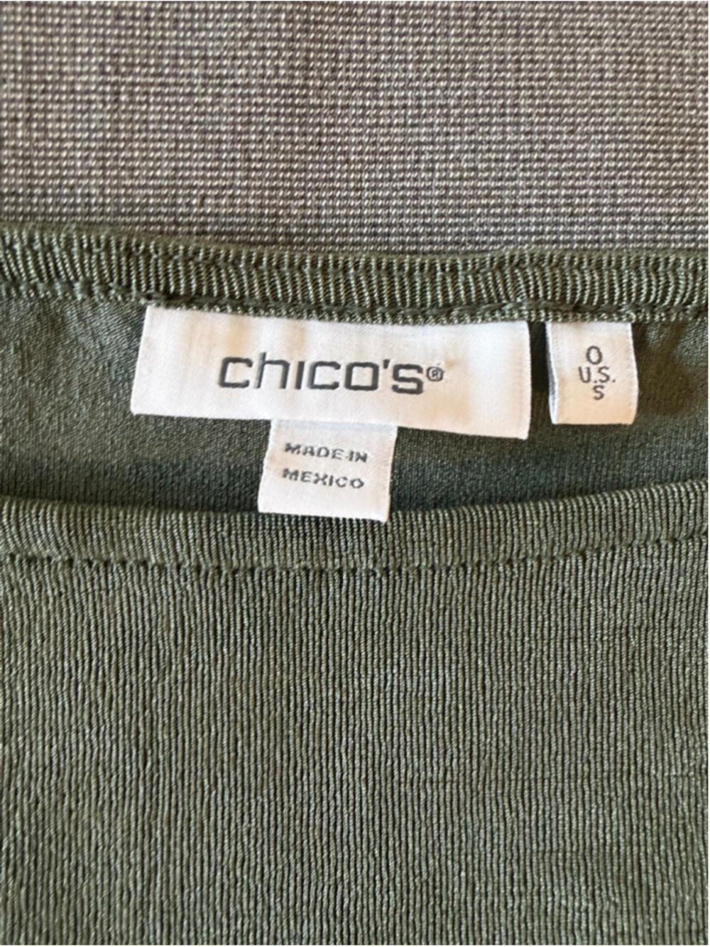 Chico's Side-Slit Tank in a dark green size 0 (US S) - Picture 7 of 7